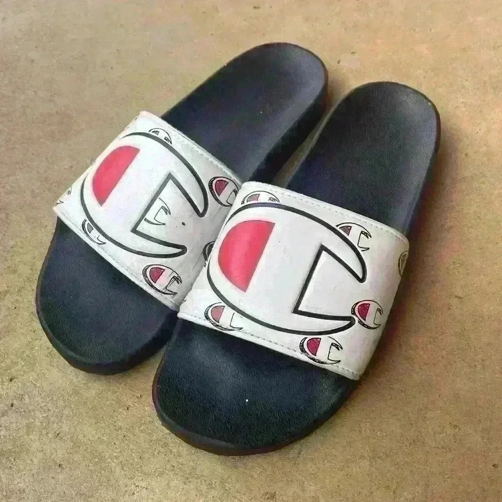 Men’s Champion Slides Size 10